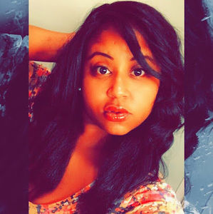 Meet your Posher, Denisha